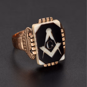Victorian 9ct Yellow Gold Carved Hardstone Masonic Ring