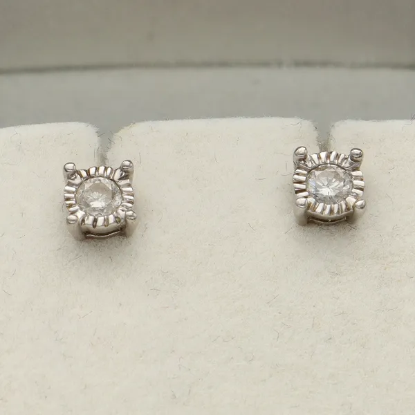 18ct Gold Diamond Earrings