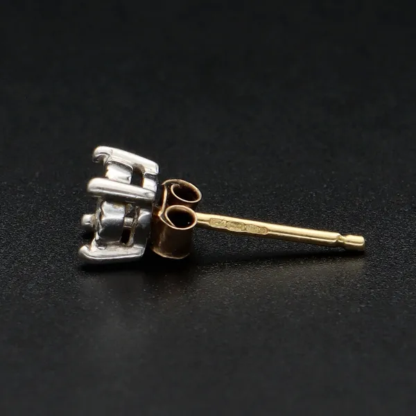 18ct Gold Diamond Earrings