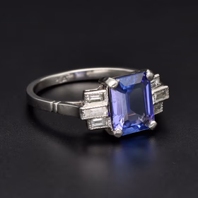18ct White Gold Tanzanite & Diamond Ring