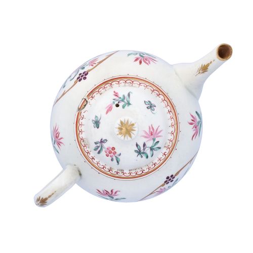 18th Century Worcester Porcelain Floral Teapot image-5