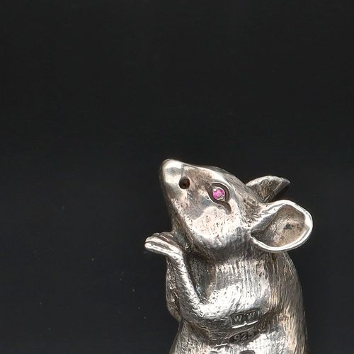 Rare Pair of Silver Salt and Pepper Mice image-6