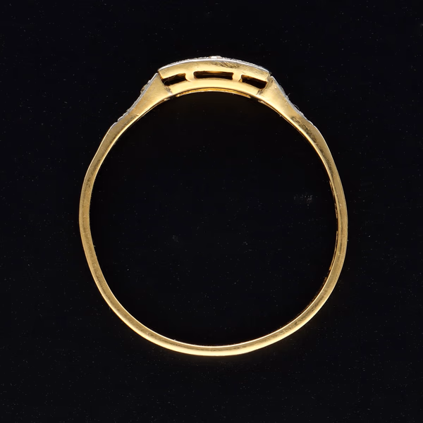 18ct Art Deco Diamond Ring. Circa 1920’s