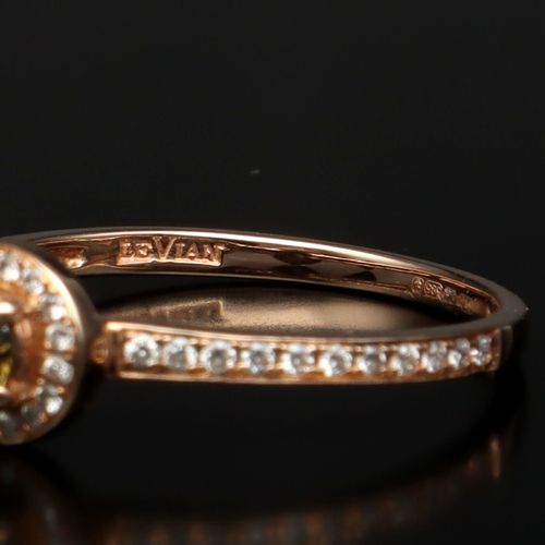 14ct Gold Le Vian Diamond Ring image-5