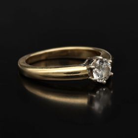 18ct Gold Solitaire Diamond Ring