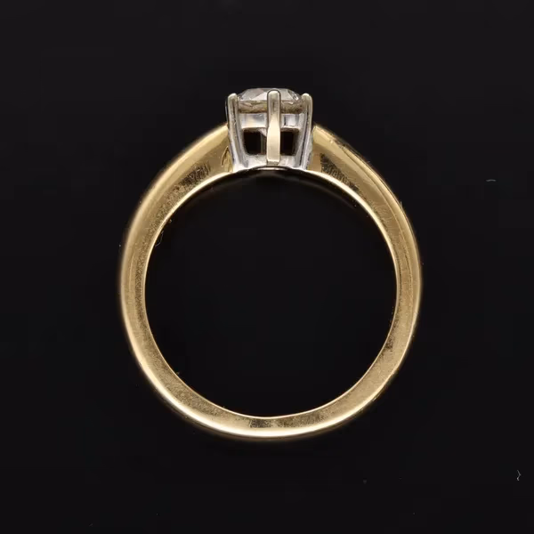 18ct Gold Solitaire Diamond Ring