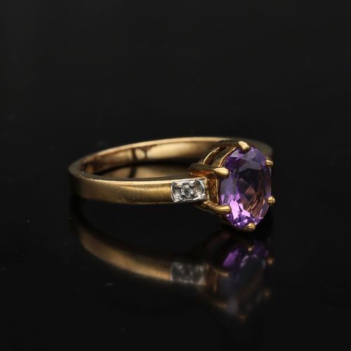 9ct Gold Amethyst Ring image-1