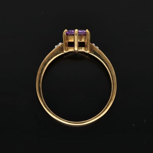 9ct Gold Amethyst Ring image-6