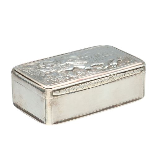 William IV Nathaniel Mills Silver Snuff Box with Hunting Scene image-4