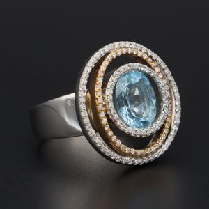 18ct Gold Aqua and Diamond Ring