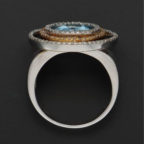 18ct Gold Aqua and Diamond Ring image-6