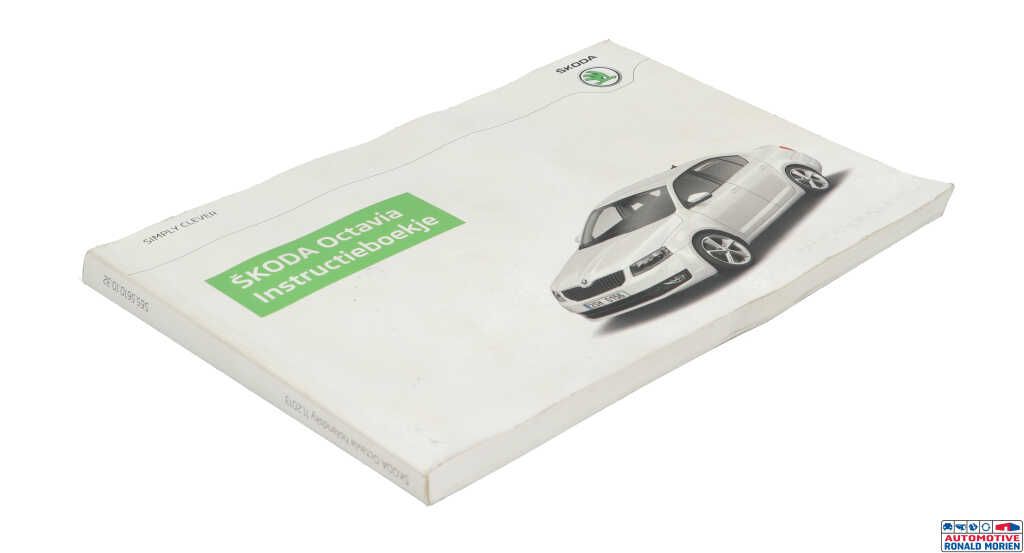 Used Instruction Booklet Skoda Octavia (5EAA) 1.8 TSI 16V Price € 15,00 Margin scheme offered by Automaterialen Ronald Morien B.V.