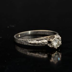 18ct Retro Gold Diamond Ring. London 1973