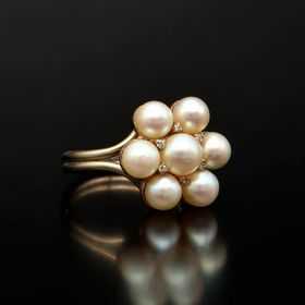 Tests As 9ct Gold Cultured Pearl and Diamond Ring