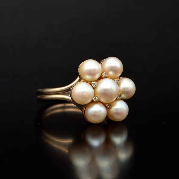 Tests As 9ct Gold Cultured Pearl and Diamond Ring