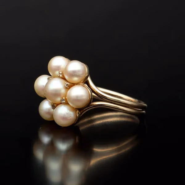 Tests As 9ct Gold Cultured Pearl and Diamond Ring