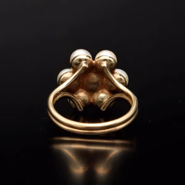 Tests As 9ct Gold Cultured Pearl and Diamond Ring