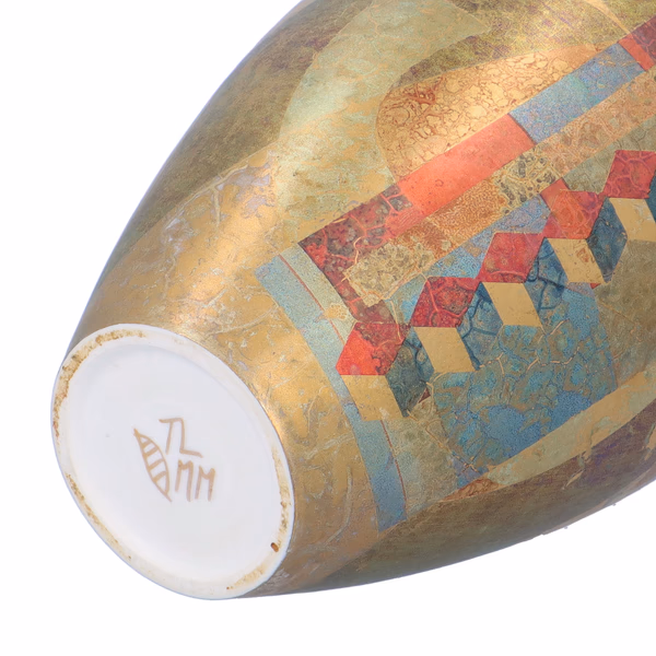 Tony Laverick Studio Pottery Porcelain Vase With Oxide & Gold Decoration