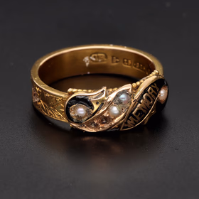 15ct Gold Enamel and Pearl Mourning Ring