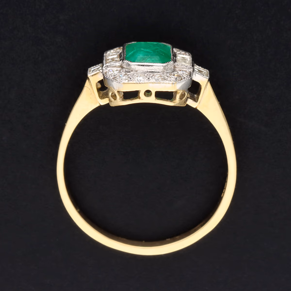 18ct Yellow Gold 1.00ct Emerald & Diamond Ring