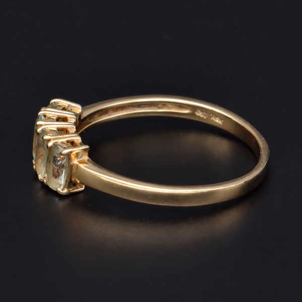 9ct Gold Aquamarine Ring