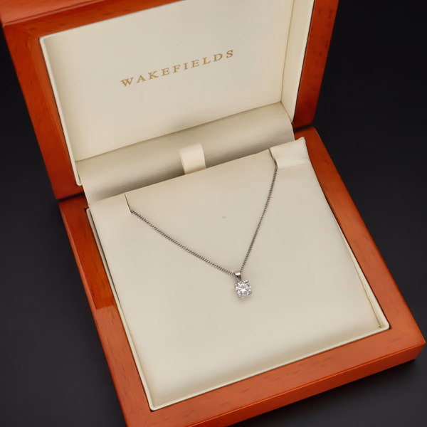 18ct White Gold Diamond Solitaire Pendant