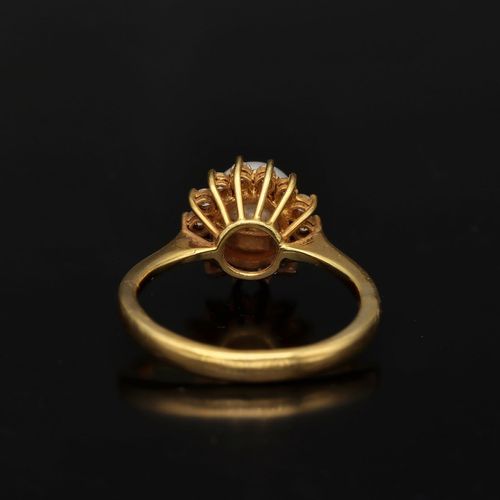 18k Gold Pearl and Diamond Ring image-4