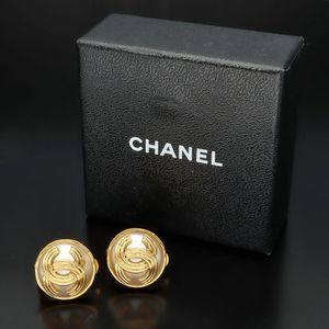 Chanel Vintage Clip on Earrings