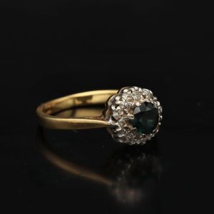 18ct Gold Diamond and Sapphire Ring