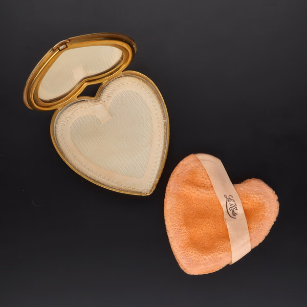 Vintage La Mode Enamel Heart Shaped Compact