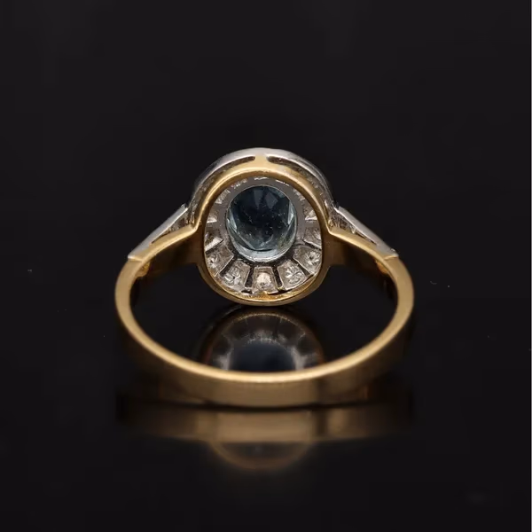 18ct Yellow Gold Aquamarine and Diamond Ring