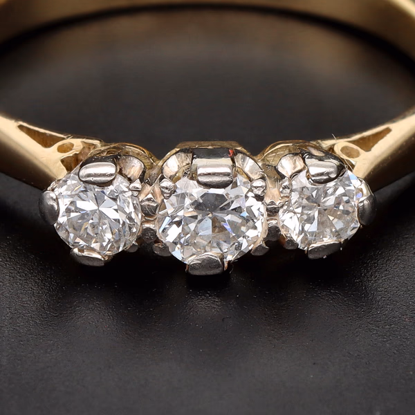 18ct Gold Diamond Trilogy Ring