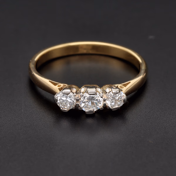 18ct Gold Diamond Trilogy Ring
