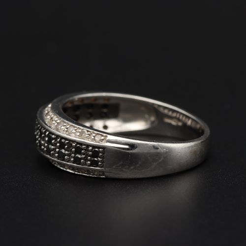 Gold Black-White Diamond Ring. image-3