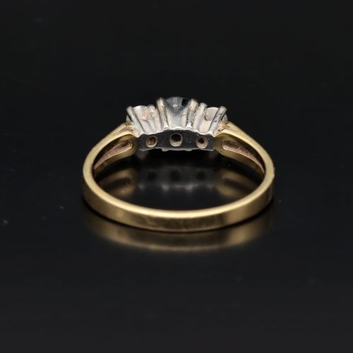 18ct Yellow Gold Sapphire and Diamond Ring image-5