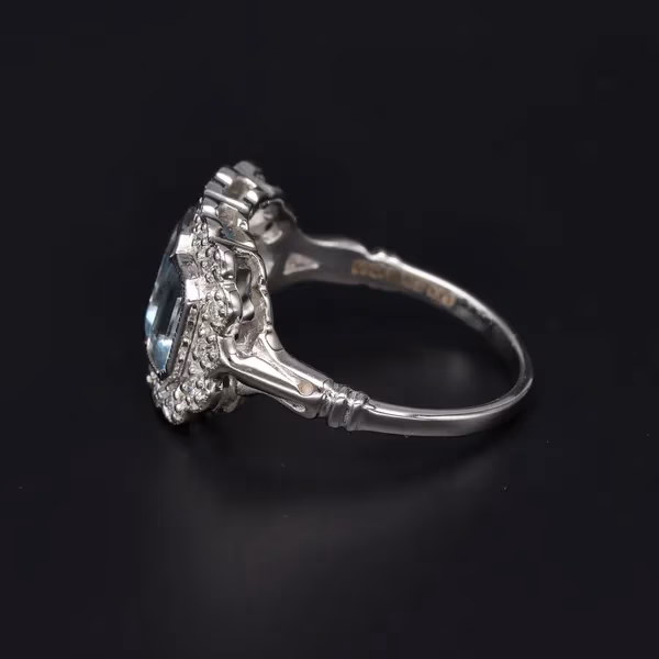18ct White Gold Aquamarine & Diamond Ring