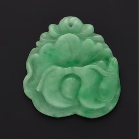 Vintage Hong Kong Jadeite Lotus Bud
