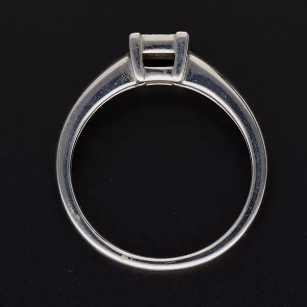 18ct White Gold Diamond Cluster Ring