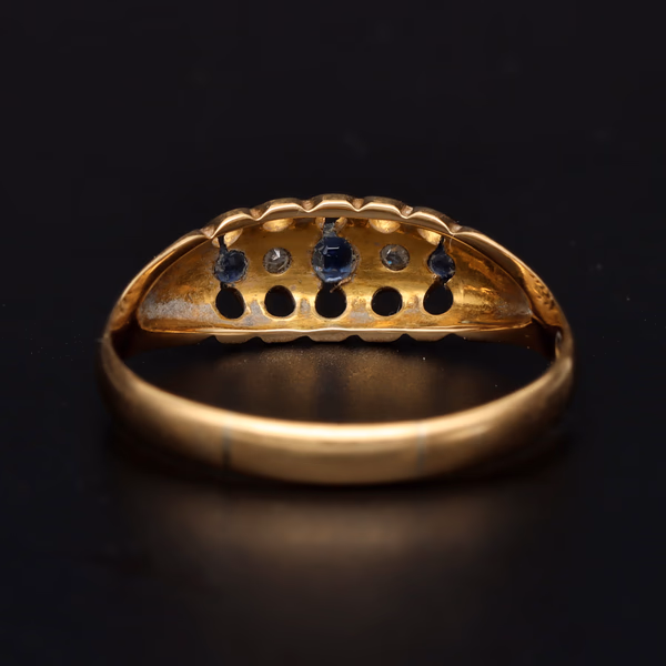 18ct Gold Diamond and Sapphire Ring