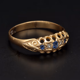 18ct Gold Diamond and Sapphire Ring