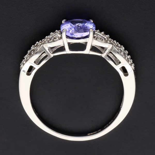 18ct White Gold Tanzanite & Diamond Dress Ring