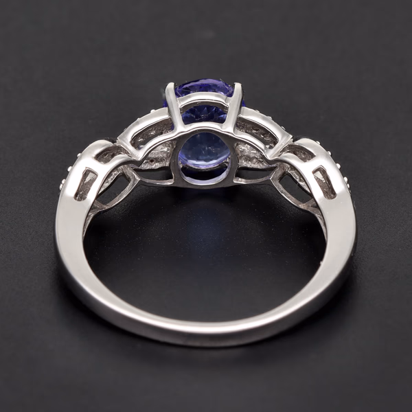 18ct White Gold Tanzanite & Diamond Dress Ring