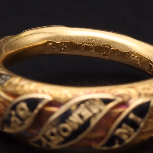 Victorian 18ct Yellow Gold Memorial Ring