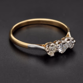 Yellow Metal Diamond Ring