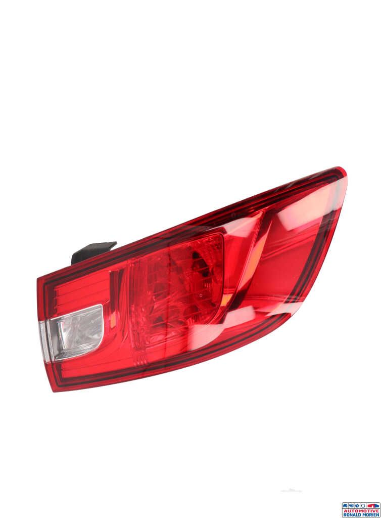 Used Taillight, right Renault Clio IV (5R) 0.9 Energy TCE 90 12V Price € 35,00 Margin scheme offered by Automaterialen Ronald Morien B.V.