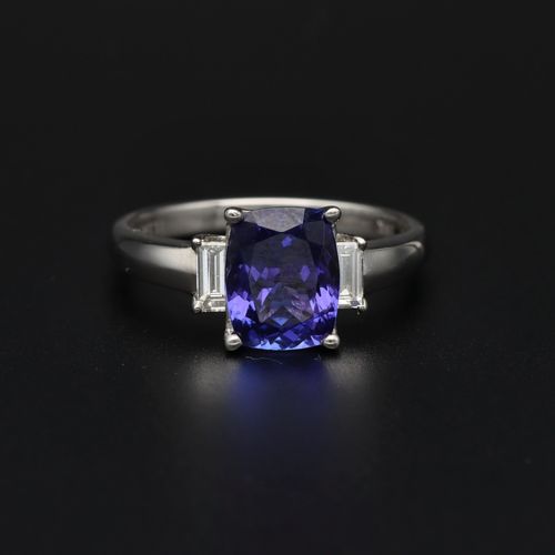 18ct Tanzanite and Diamond Ring image-2