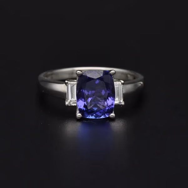 18ct Tanzanite and Diamond Ring
