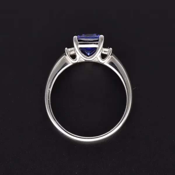 18ct Tanzanite and Diamond Ring