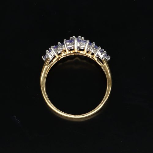 9ct Gold Tanzanite Ring image-6