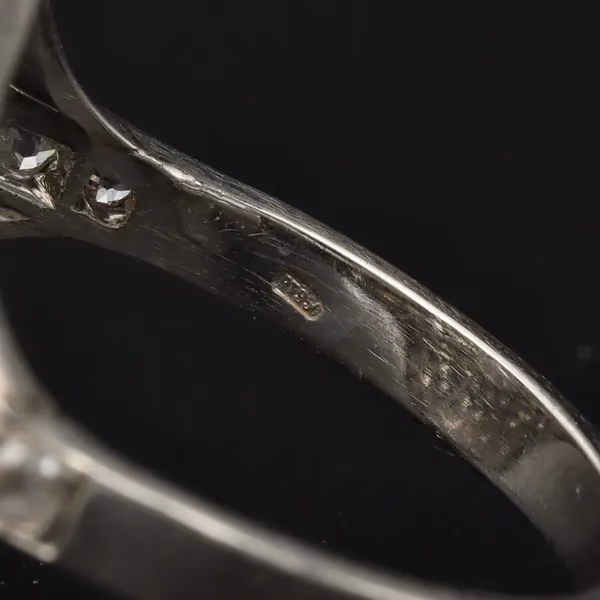 Art Deco Platinum Diamond Ring